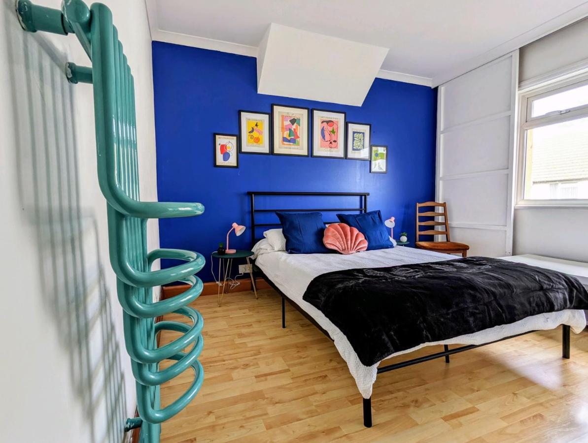 Stunning 4Br House With Free Parking - By Innit Brighton Luaran gambar